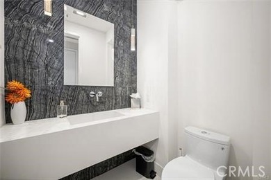 Welcome to a beautifully remodeled and fully furnished - photo 33