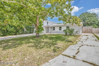 Move-in ready pool home in a prime Jacksonville location! Just - photo 3
