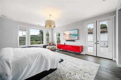 Welcome to a beautifully remodeled and fully furnished - photo 40