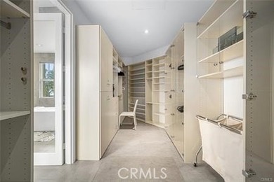 Welcome to a beautifully remodeled and fully furnished - photo 48