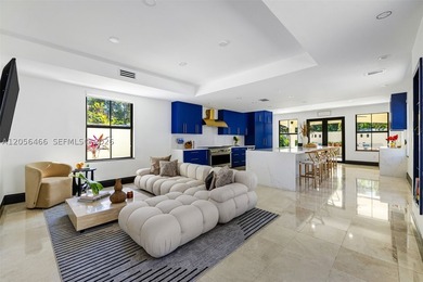 Expansive townhome in the exclusive gated community of Grove - photo 3