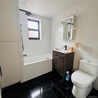 Condo building located at the heart of Forest Hills, studio unit