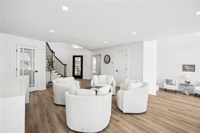 Welcome to The Haven at Bent Tree, a luxurious and fully - photo 8