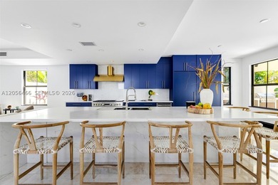 Expansive townhome in the exclusive gated community of Grove - photo 8