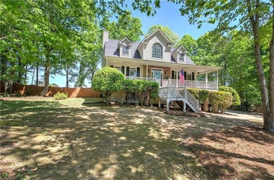 Experience the perfect blend of community and serenity in this - photo 3