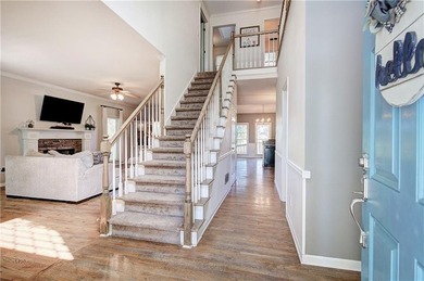 Experience the perfect blend of community and serenity in this - photo 4