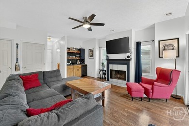 Welcome to 18 Angel Oaks Drive, a bright and inviting Wilmington - photo 4