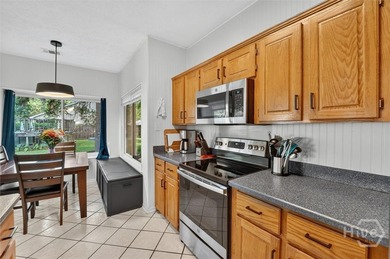 Welcome to 18 Angel Oaks Drive, a bright and inviting Wilmington - photo 6