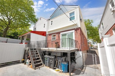 Accepted Offer 12/14. Semi-attached single family house in - photo 4