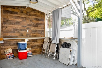 Accepted Offer 12/14. Semi-attached single family house in - photo 8