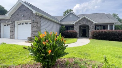 MOTIVATED SELLERS -- bring all offers! Beautifully maintained - photo 1