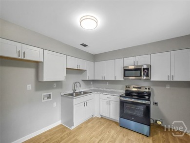 Come home to this recently renovated, all-brick, move-in-ready - photo 11
