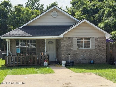 3BR/2BA Brick Home - Prime Gulfport Location Near NAS Gulfport & - photo 1
