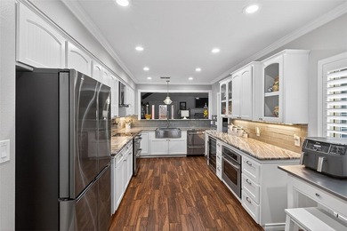 From the moment you walk in, this beautiful home is sure to - photo 12