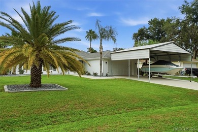 This recently updated interior and decor, well-maintained 3-bed - photo 2