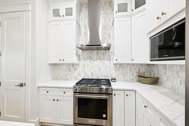 Motivated Seller offers price improvement on fully furnished - photo 13