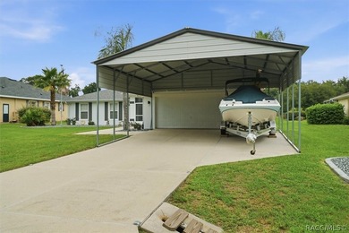 This recently updated interior and decor, well-maintained 3-bed - photo 4
