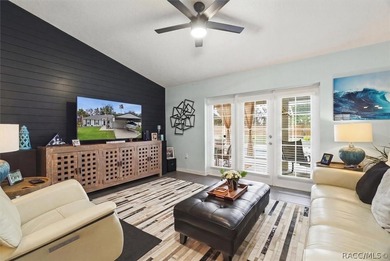 This recently updated interior and decor, well-maintained 3-bed - photo 8