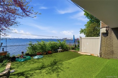Contemporary Waterfront Condominium with Manhattan Views in - photo 24
