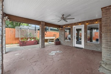 From the moment you walk in, this beautiful home is sure to - photo 30