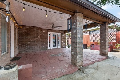 From the moment you walk in, this beautiful home is sure to - photo 32