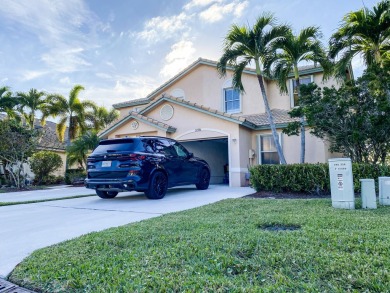 Lake Townhome/Townhouse For Sale in Wellington, Florida