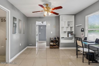 Bring your vision and unlock the potential of this 3-bedroom - photo 12