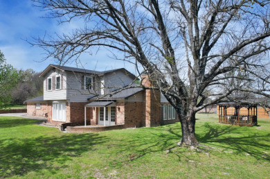3 BEDS, 2.5 BATHS, 4,800 SQFT, 1.69 ACRES IN WINNSBORO TX - photo 3