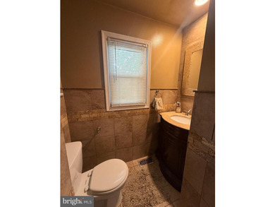 Beautiful, well-maintained Colonial featuring a striking stone - photo 31