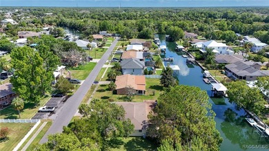 The sixties were an exciting time in Crystal River! A new - photo 39