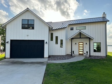 Lake Home Sale Pending in Little Elm, Texas