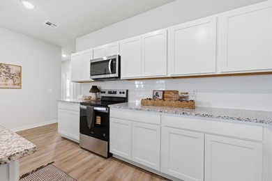 Welcome to the Hamilton floor plan by Liberty Communities! This - photo 11