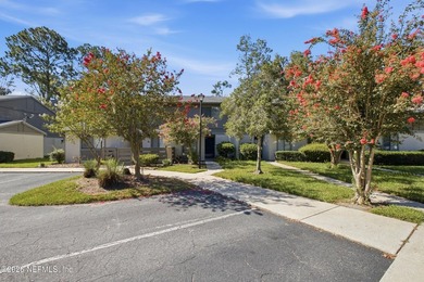 Welcome to this beautifully updated 2-bedroom, 2.5-bath home in - photo 3