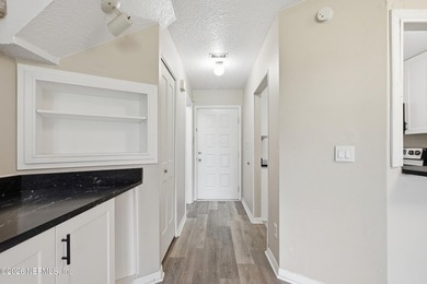 Welcome to this beautifully updated 2-bedroom, 2.5-bath home in - photo 4