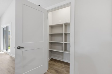 Welcome to the Hamilton floor plan by Liberty Communities! This - photo 15