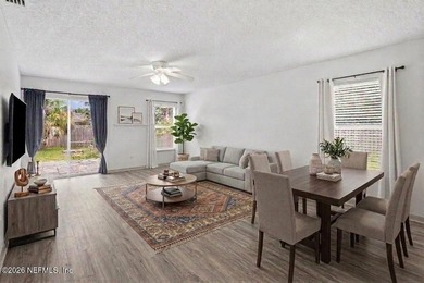 Welcome to Samara Lakes in sought-after St. Johns County, where - photo 1
