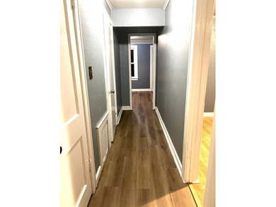Good Condition 2bd up & 2bd down. Newer windows and Mechanics - photo 8