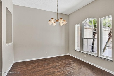 Welcome home to this beautifully updated, truly move-in ready - photo 4