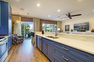 Waterfront Townhouse on the Jupiter Harbour Marina. Elegant and - photo 18