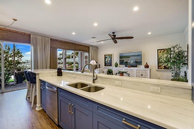 Waterfront Townhouse on the Jupiter Harbour Marina. Elegant and - photo 23