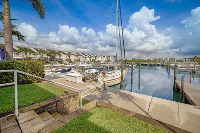 Waterfront Townhouse on the Jupiter Harbour Marina. Elegant and - photo 42