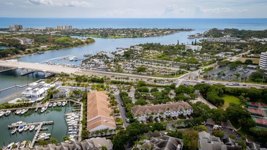Waterfront Townhouse on the Jupiter Harbour Marina. Elegant and - photo 50