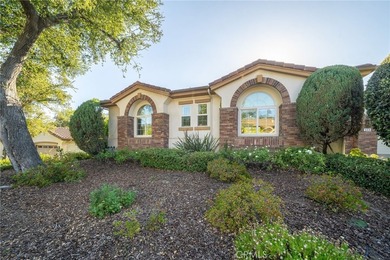 Located in the highly coveted gated community of Oakhart Estates - photo 2
