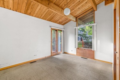 This 2-bedroom, 1-bath cottage in Sunset Hills offers lake - photo 8