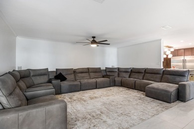 Stunning Newly Renovated Waterfront Coastal Retreat, Just - photo 11