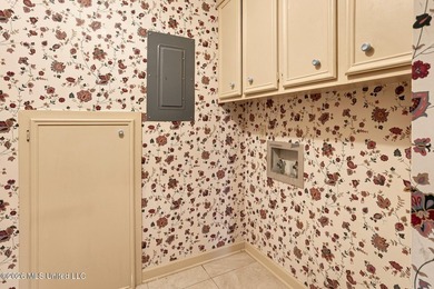 Welcome to 1025 Northpointe Drive in Jackson! This spacious - photo 13
