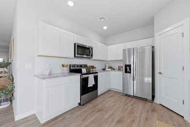 Welcome to the Cleveland floor plan by Liberty Communities! This - photo 13