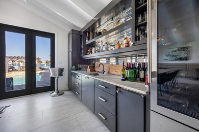 Stunning Newly Renovated Waterfront Coastal Retreat, Just - photo 15
