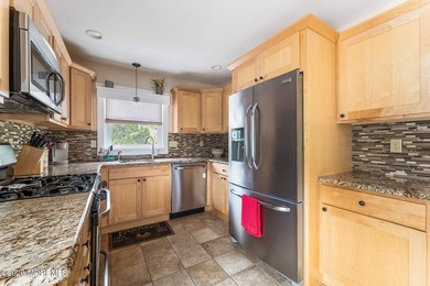 Coming Soon! Welcome to this beautifully maintained 4-bedroom - photo 15