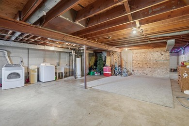 Nice twin home situated on a large corner lot, ideal for - photo 16